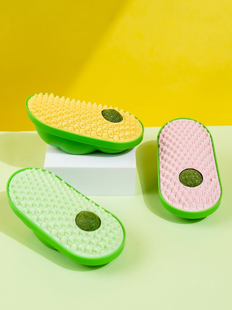 Scratch Me Please – Cat Toy That Loves Back
